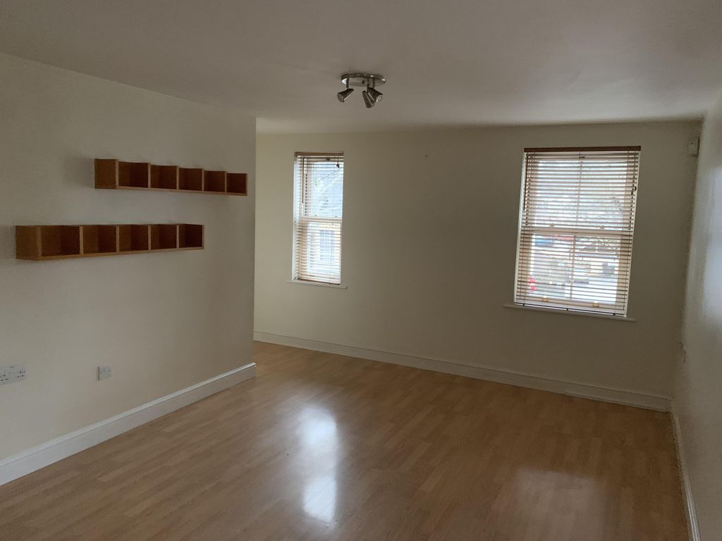 Property photo 3 of 19 R260129 415 - Flat 31 Mill Court, The Island, Radstock, Avon, Ba3 2Ha (1).Jpg