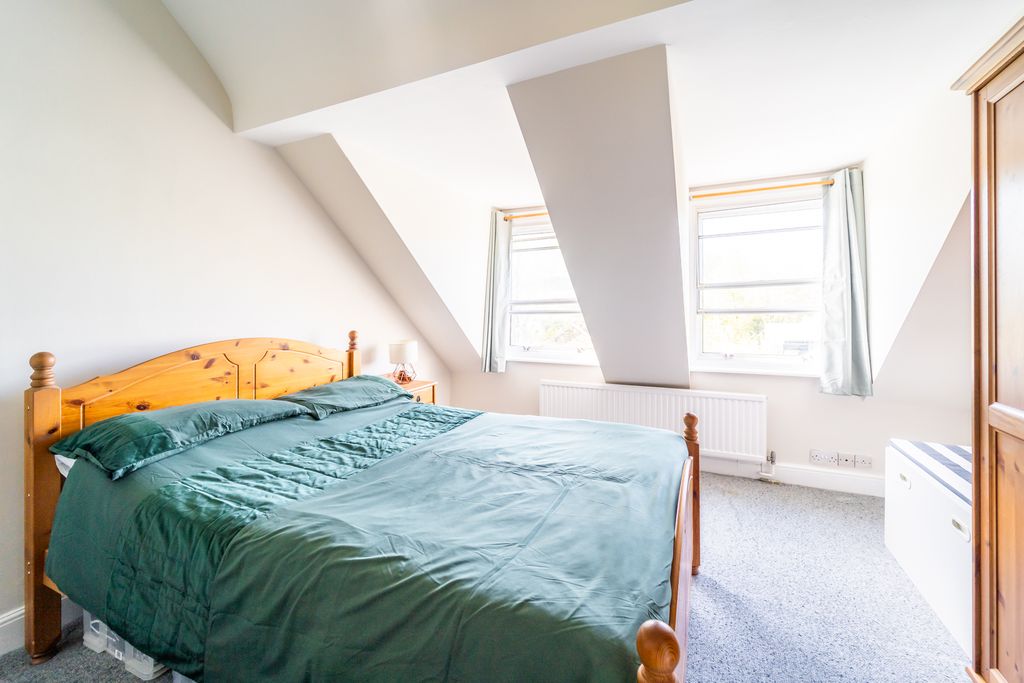 Property photo 3 of 11 Ndb05618