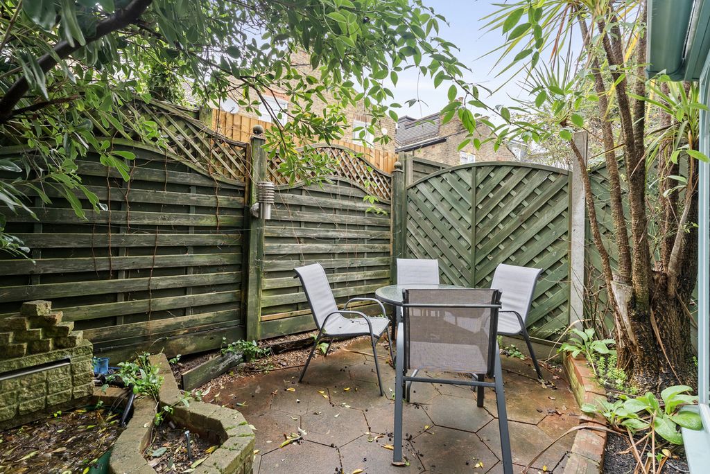 Property photo 3 of 10