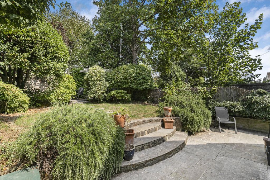 Property photo 3 of 23 Picture No. 40