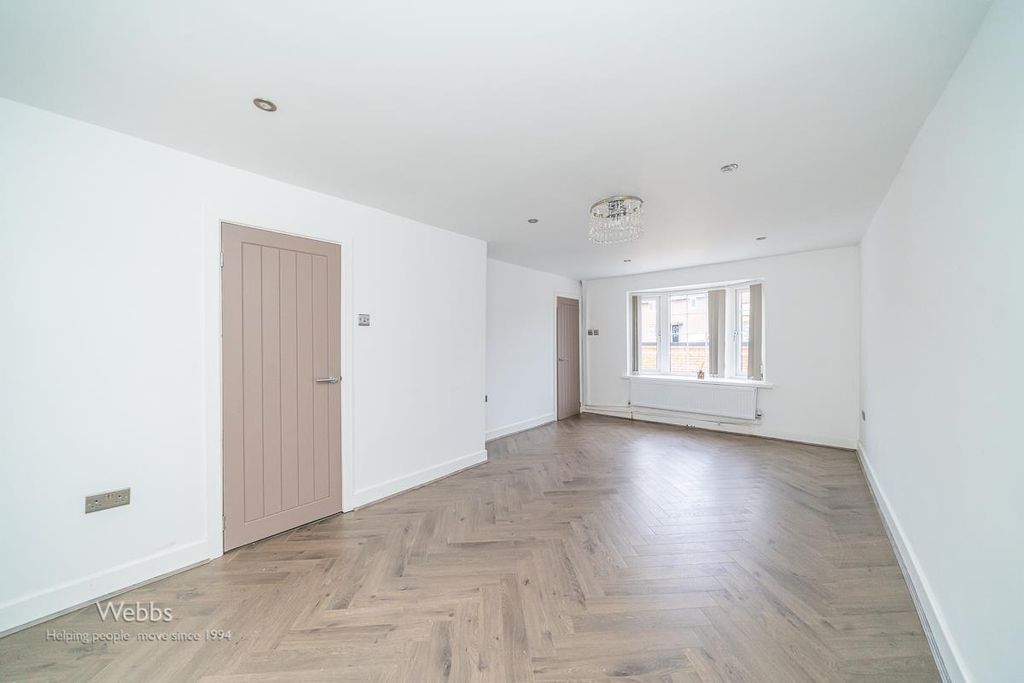 Property photo 3 of 32 Â© Webbs Estate Agents Â© (92 Of 124).Jpg