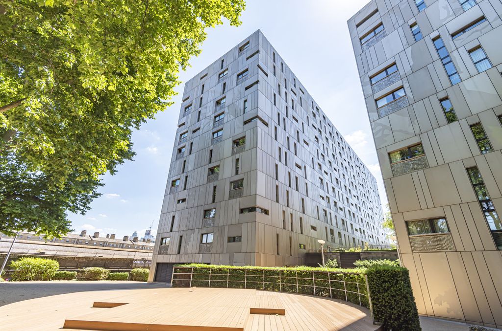 Property photo 1 of 8