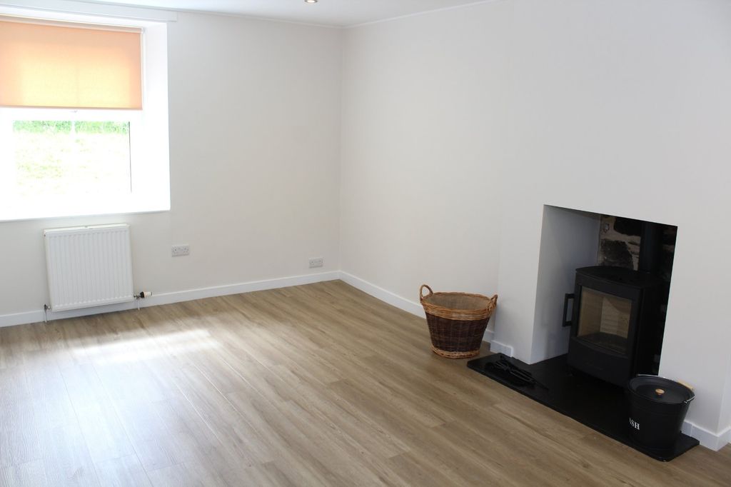 Property photo 3 of 12 Photo 3