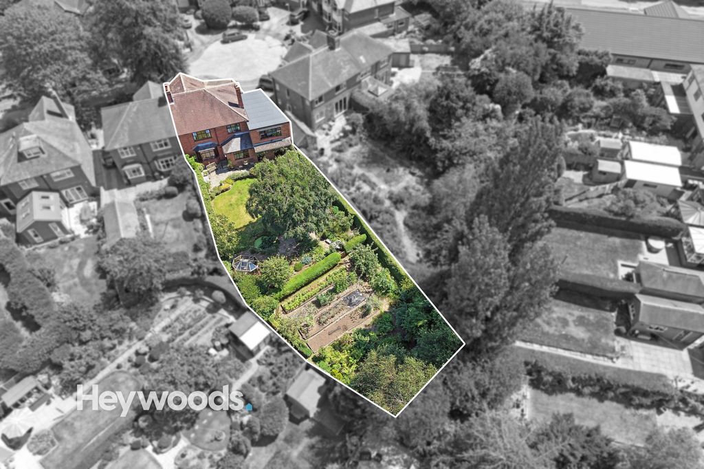 Property photo 2 of 45