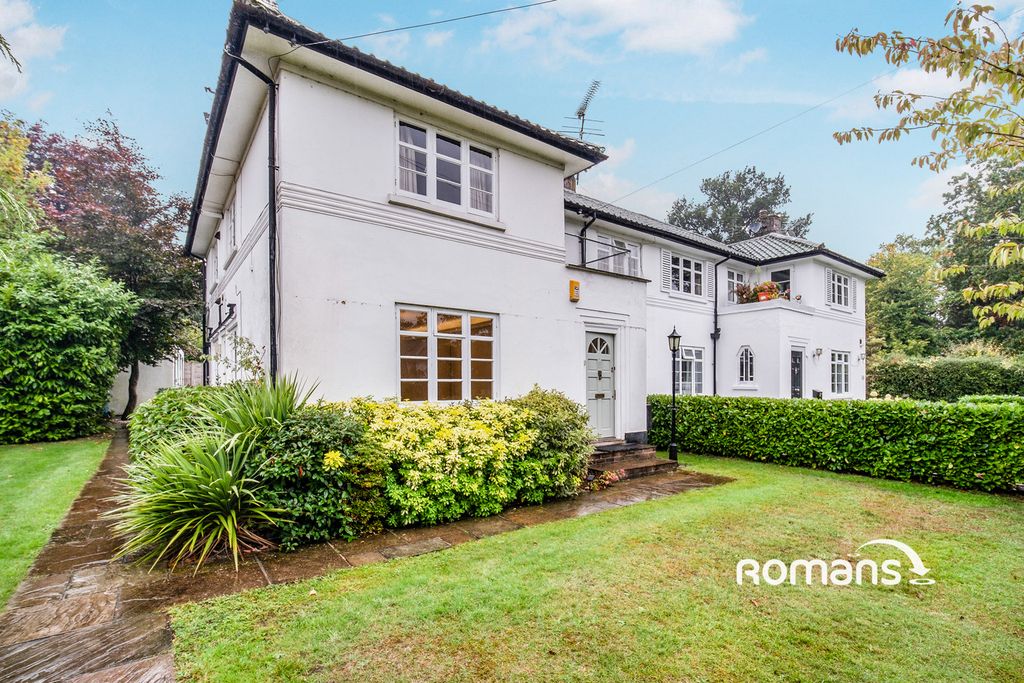 Property photo 1 of 10 Photo