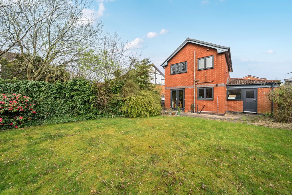 Property photo 3 of 11