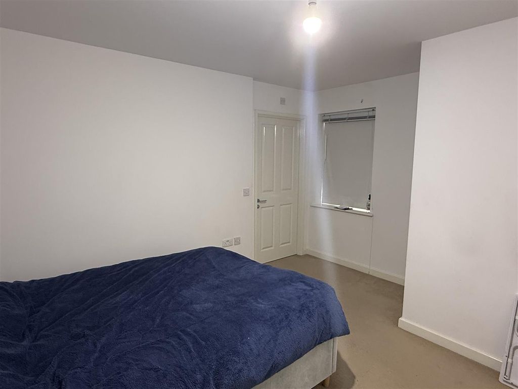 Additional image 12 of 2 bed flat for saleLincoln Road, Peterborough PE1