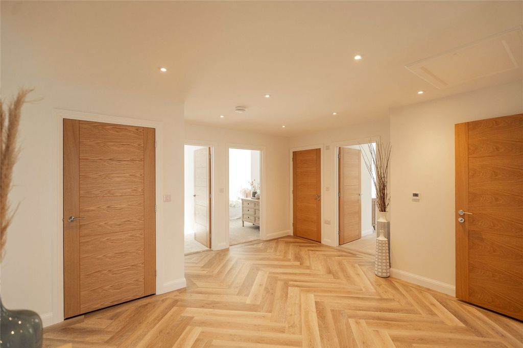 Property photo 2 of 20 Picture 2