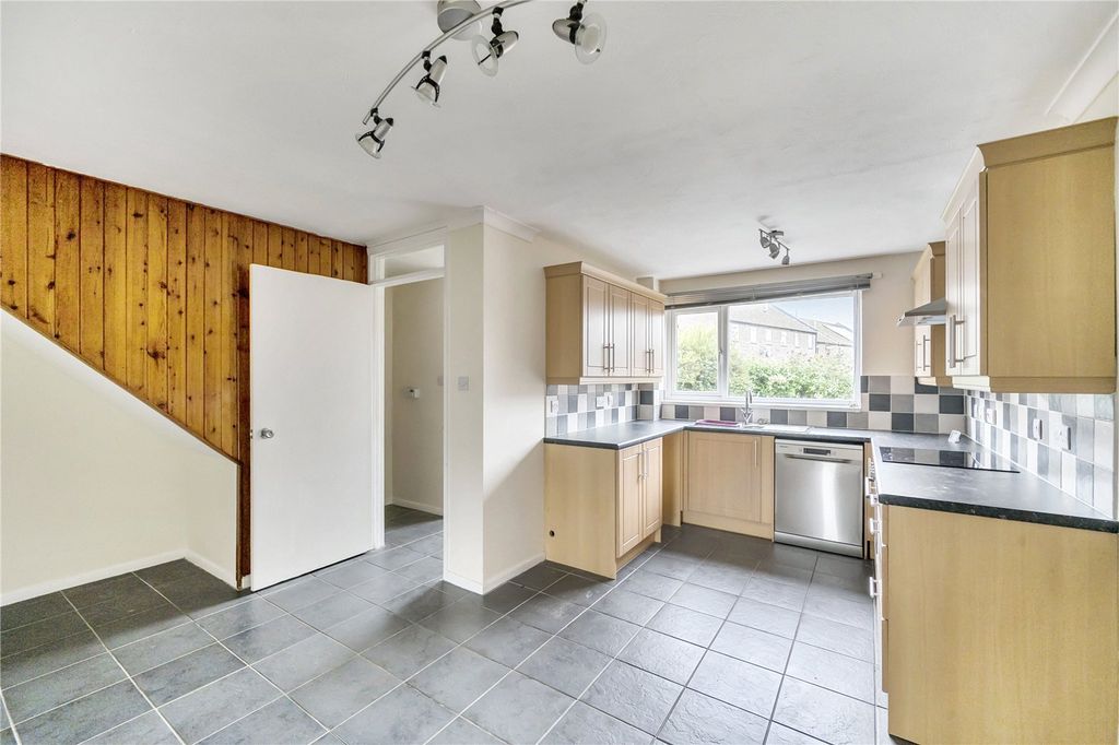 Property photo 2 of 22 Picture No. 19