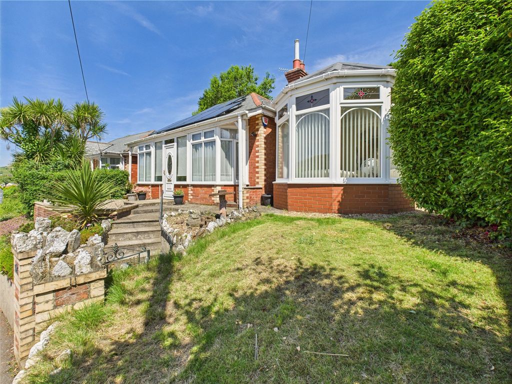 Property photo 2 of 14 Picture No. 01