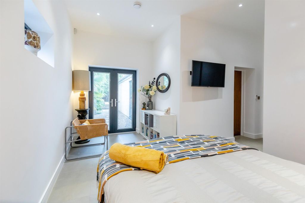 Additional image 32 of 5 bed detached house for saleBristol Road, Frenchay, Bristol BS16