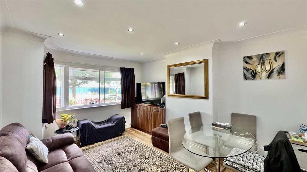 Property photo 3 of 10 Reception Room