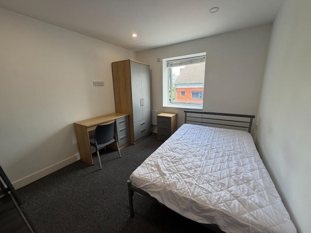 Property photo 2 of 4