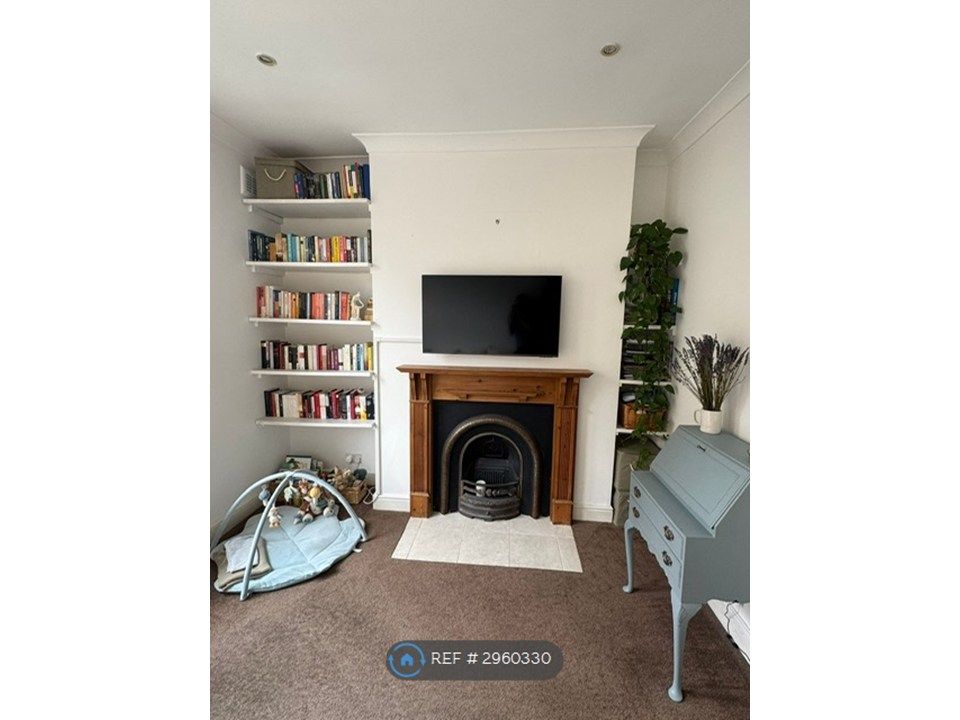 Property photo 3 of 14