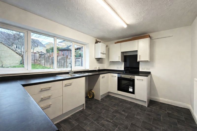 Property photo 2 of 17 Kitchen