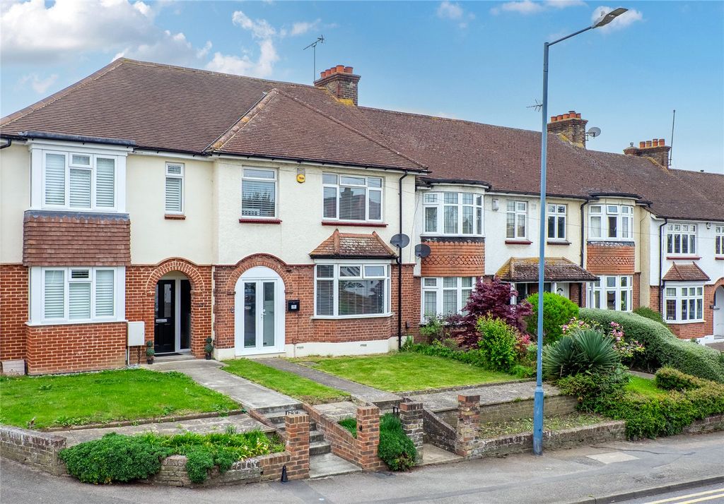 Property photo 3 of 19 Picture No. 16