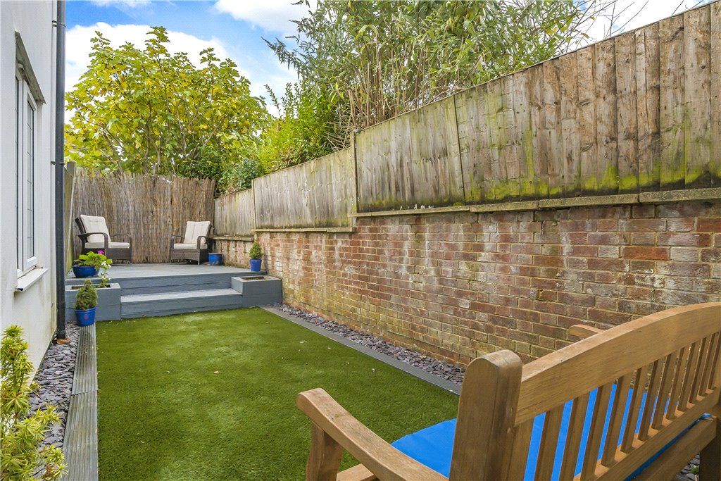 Property photo 3 of 17 Garden