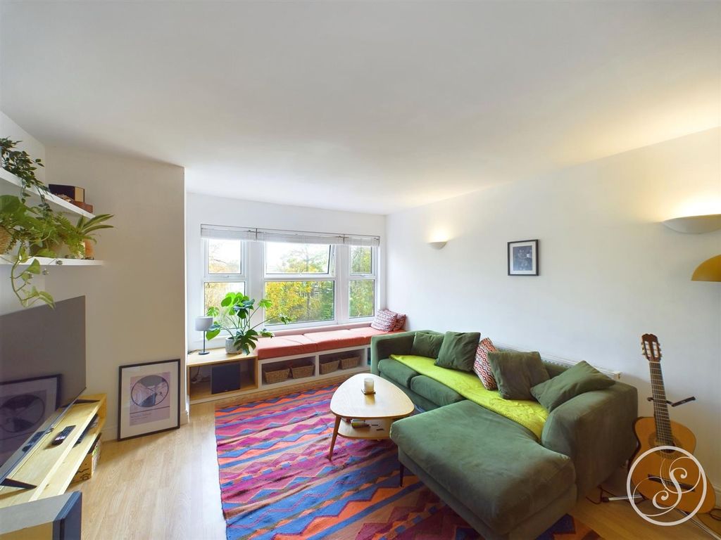 Property photo 1 of 16 Cam02071G0-Pr0404-Still018.Jpg
