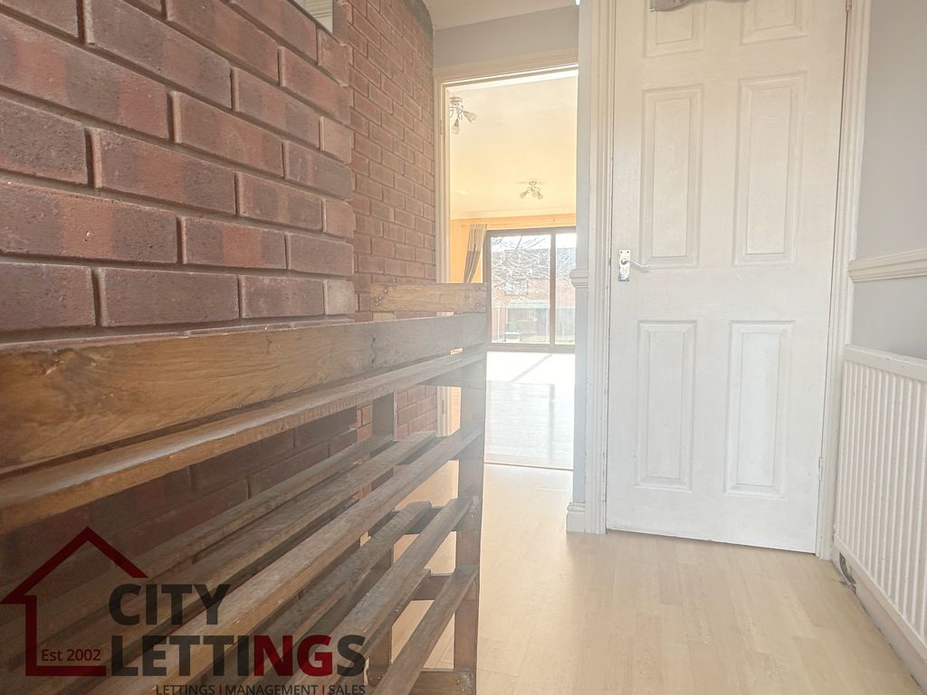 Property photo 2 of 12 Img_3034