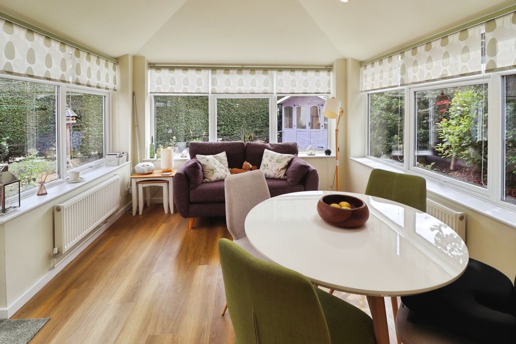 Property photo 3 of 25 9E7A9d41-F-40B2-9890-C28F9C3A5384-9392-00000448114