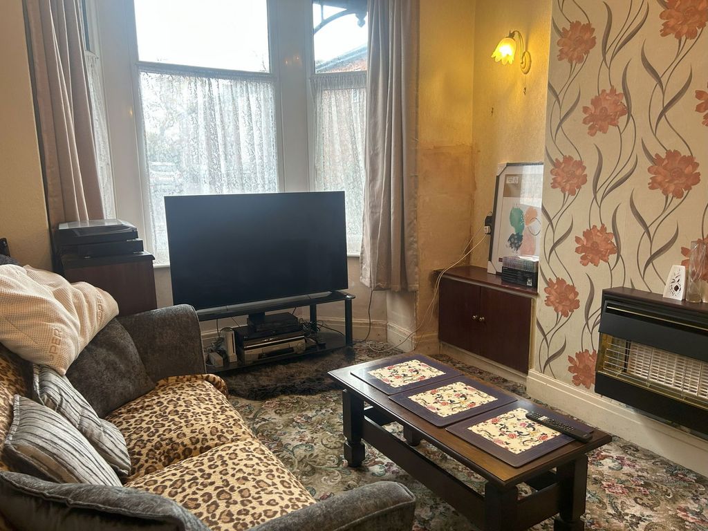 Property photo 3 of 16