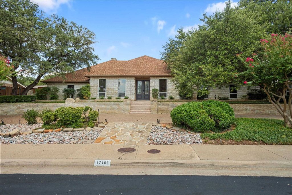 Property photo 1 of 27