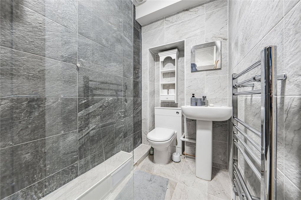 Property photo 2 of 23 Picture No. 44