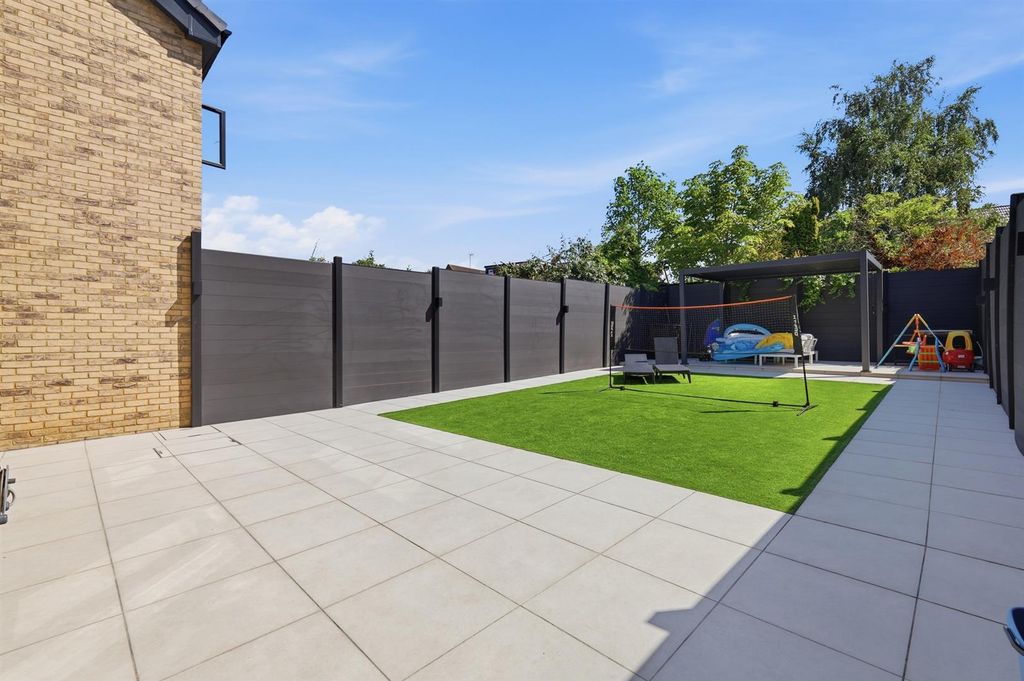 Property photo 3 of 31 3