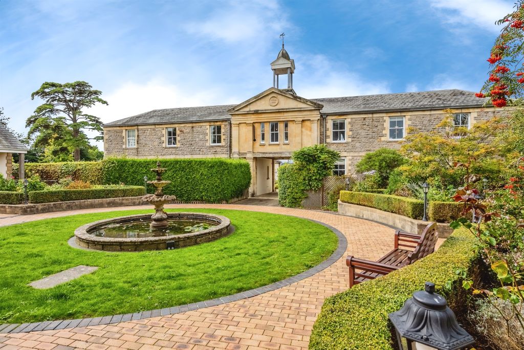 Property photo 1 of 18