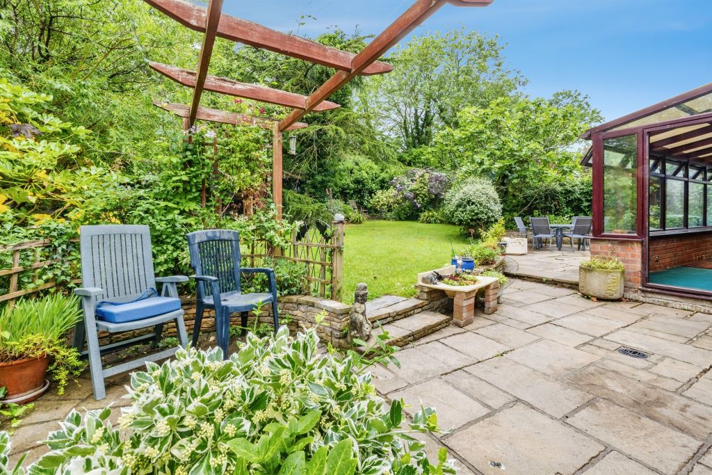 Property photo 2 of 19