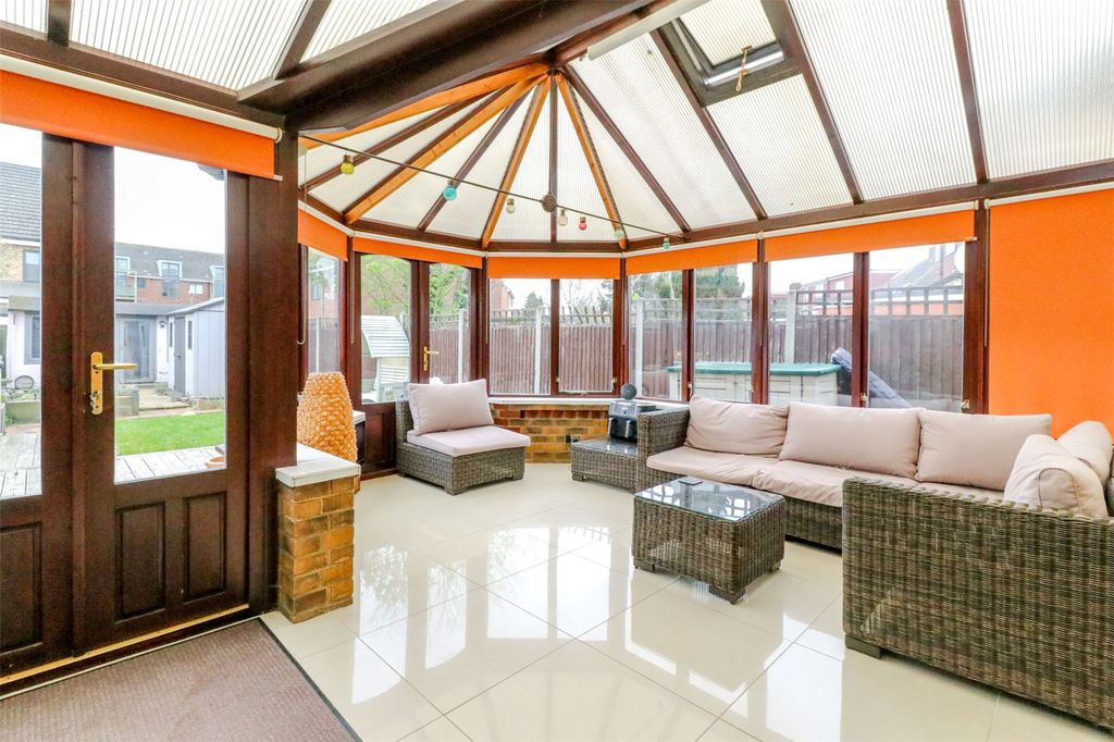 Property photo 3 of 21 Picture No. 20