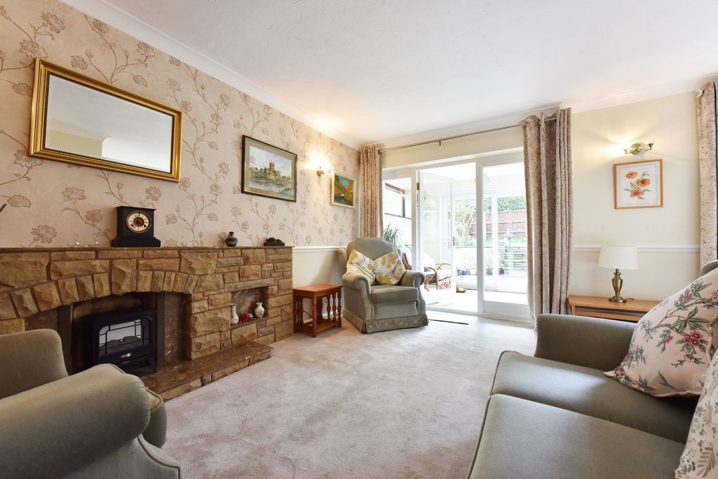 Property photo 3 of 16