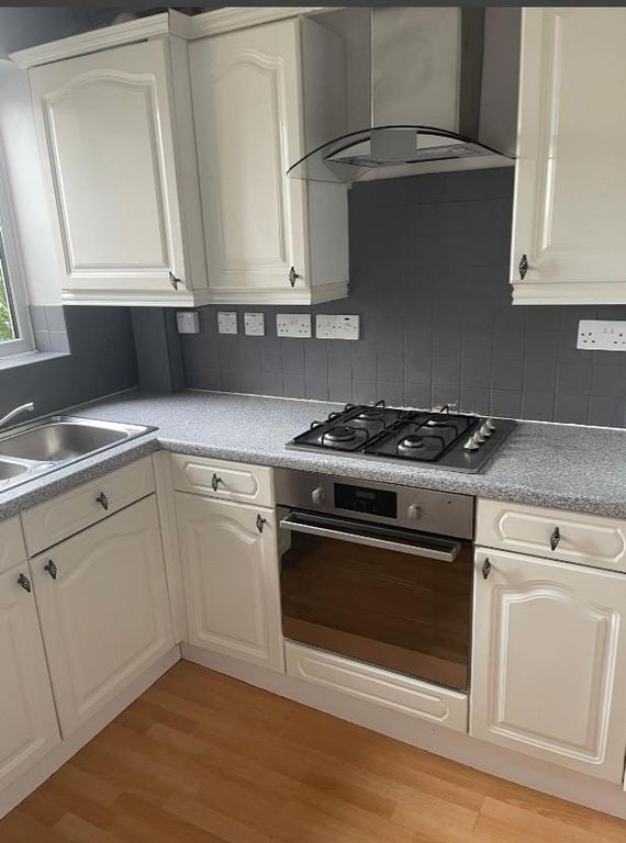 Property photo 3 of 8 Photo 2