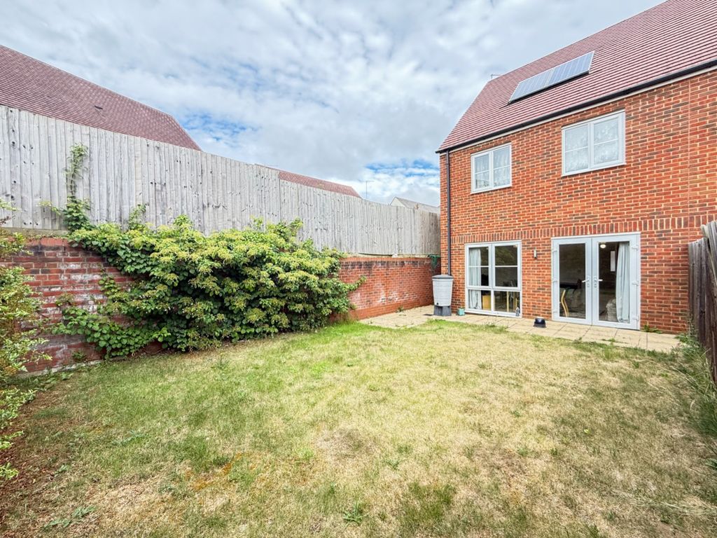 Property photo 3 of 16 4330486
