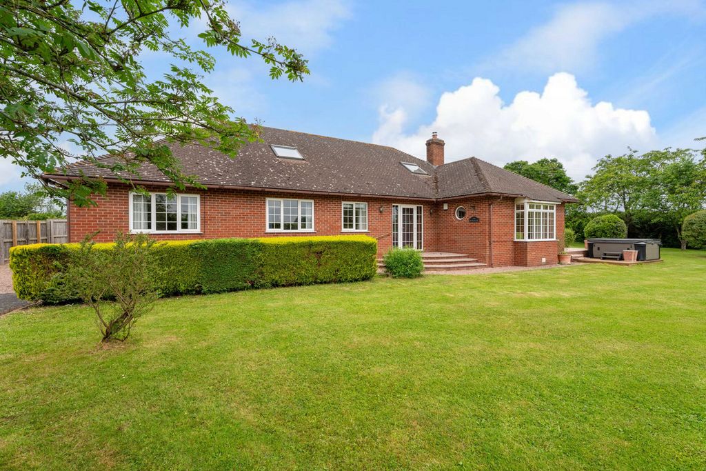 Property photo 1 of 25