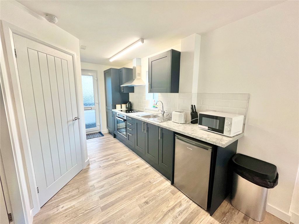Additional image 9 of 1 bed flat for saleCaptains Walk, Saundersfoot, Pembrokeshire SA69