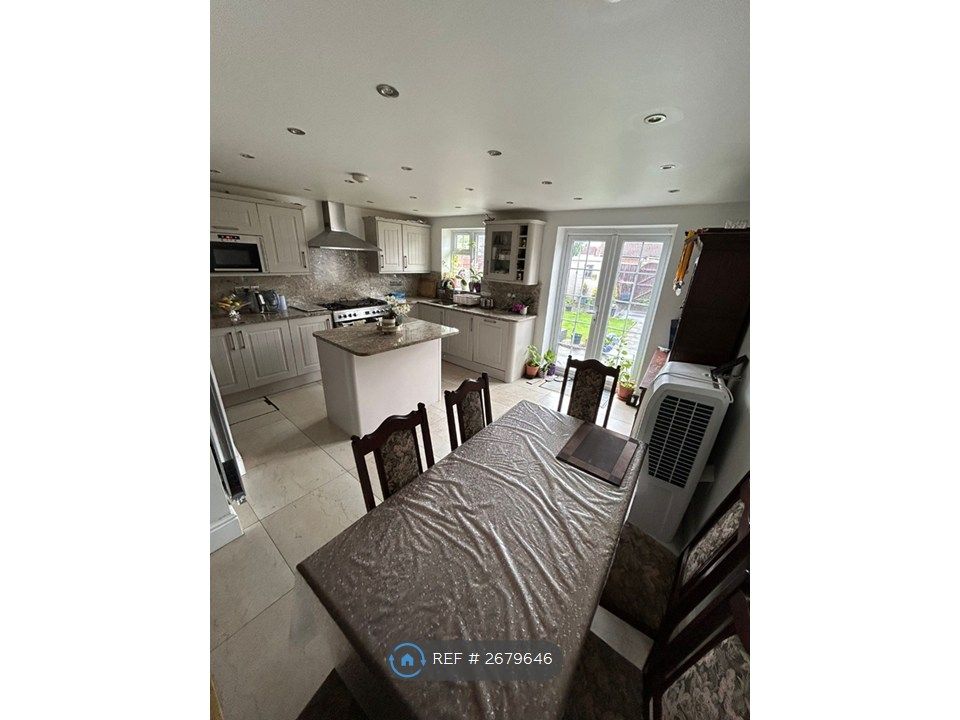 Property photo 2 of 9 Kitchen/Diner