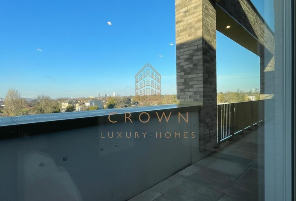 Property photo 2 of 10 Cairncross House - Kbv20305 (4).Jpg