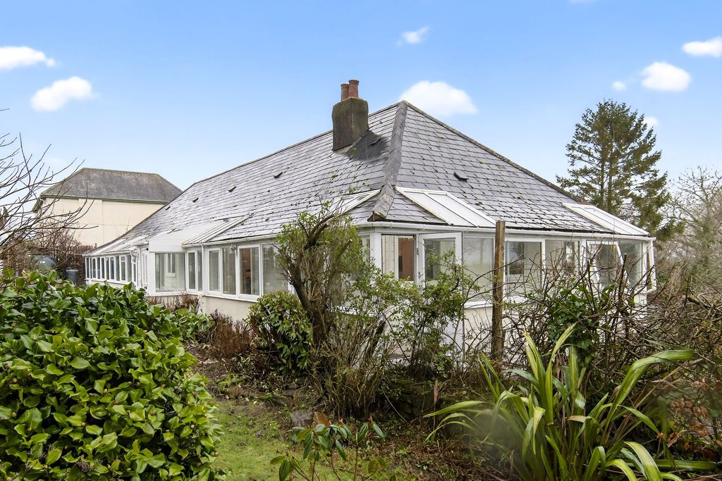 Property photo 2 of 26