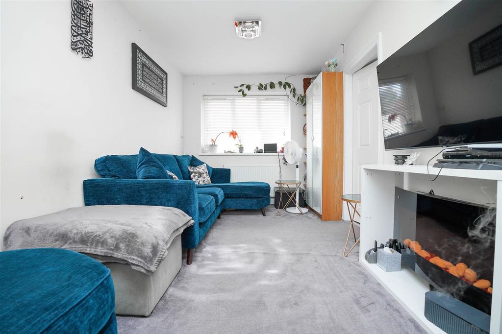 Property photo 2 of 17 Dsc01502.Jpg