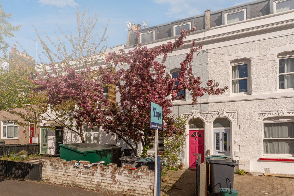 Property photo 1 of 19 Photo #1