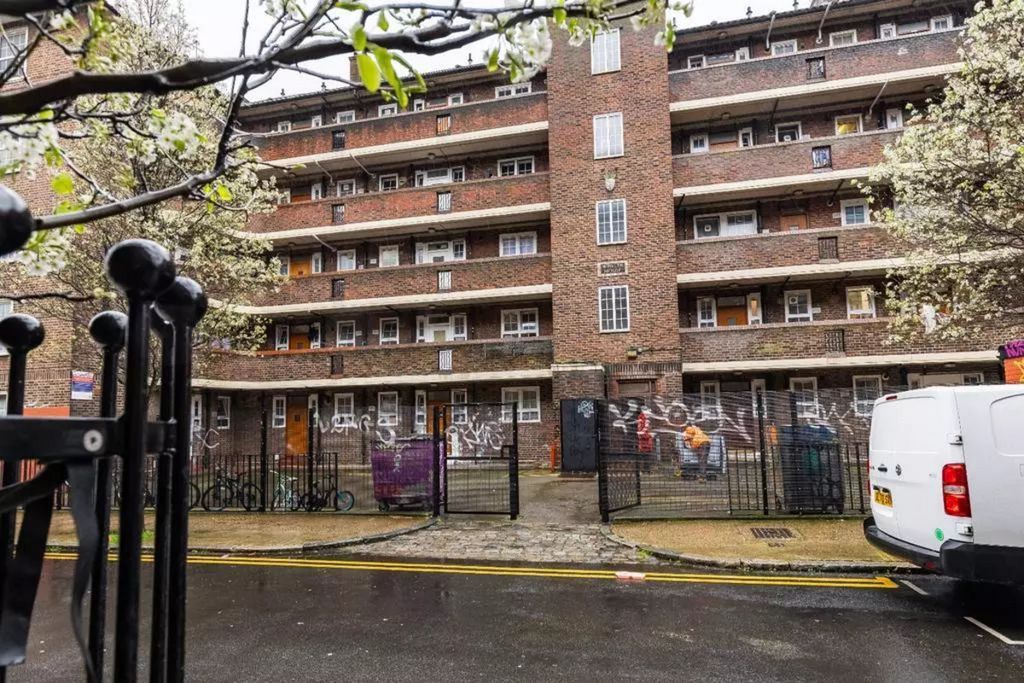 Property photo 3 of 6