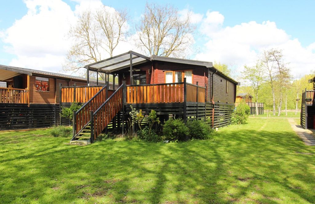 Property photo 1 of 12 Img_2466_Inpixio.Jpg