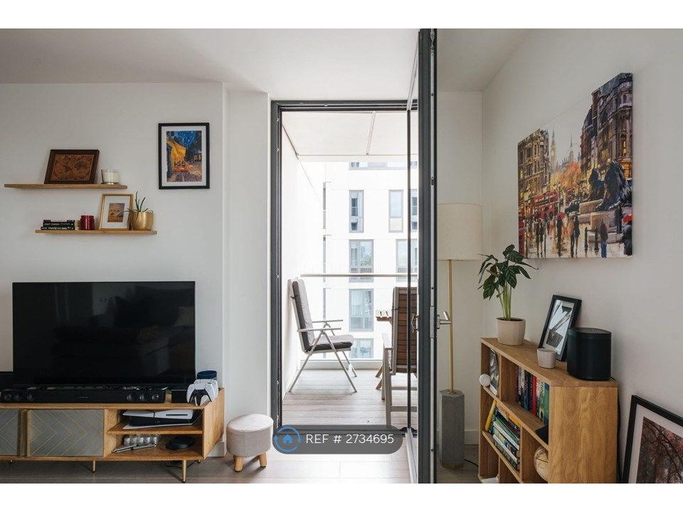 Property photo 3 of 23