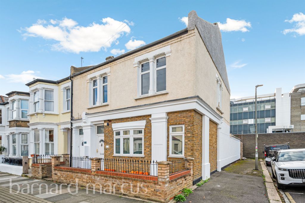 Property photo 2 of 12