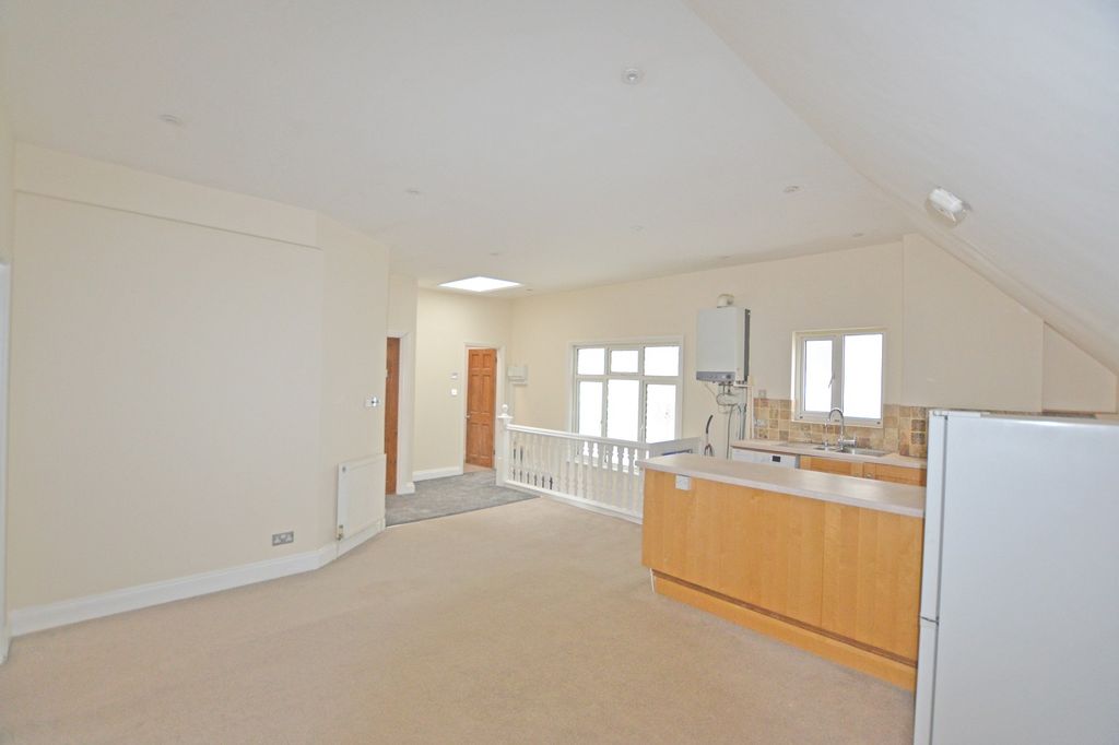 Property photo 3 of 11 Living Room