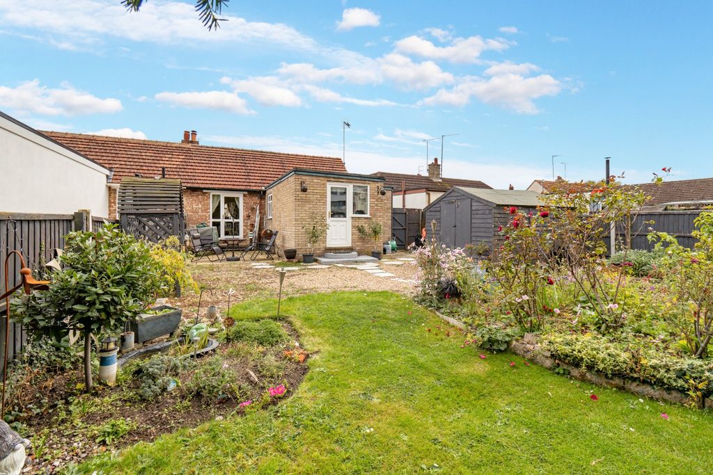 Property photo 1 of 25 4542940