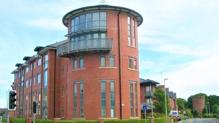 Property photo 2 of 8 Exterior