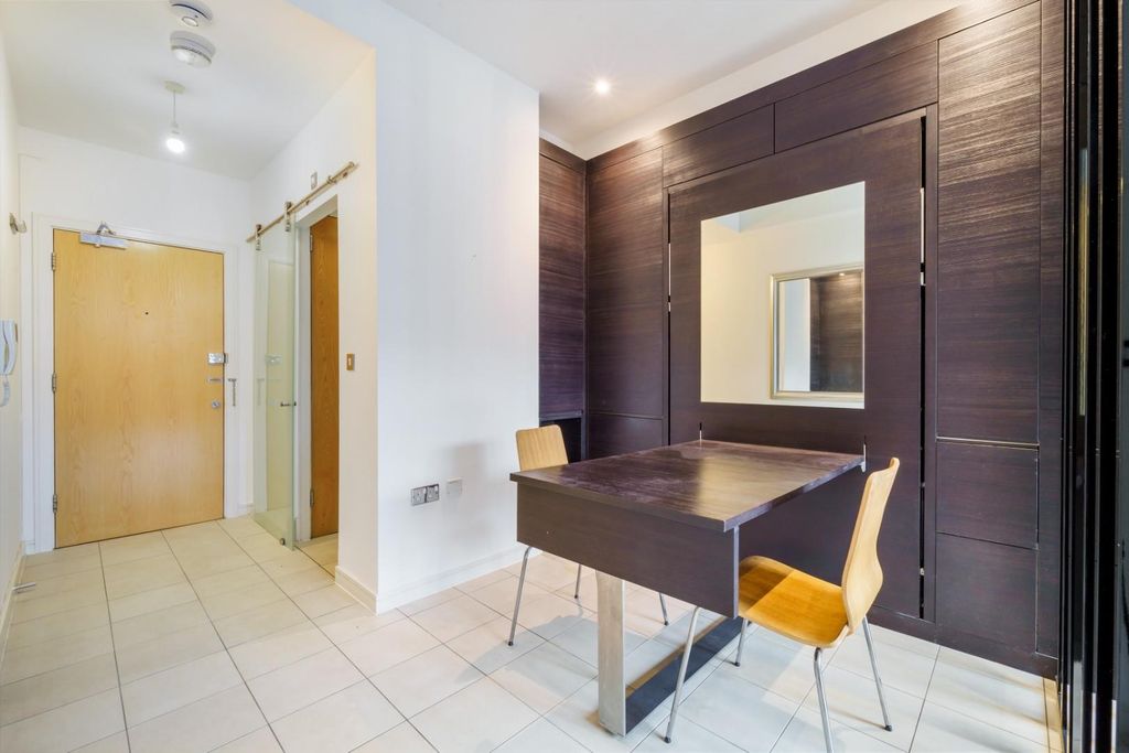 Property photo 2 of 9 Wallis House, G07  (9).Jpg