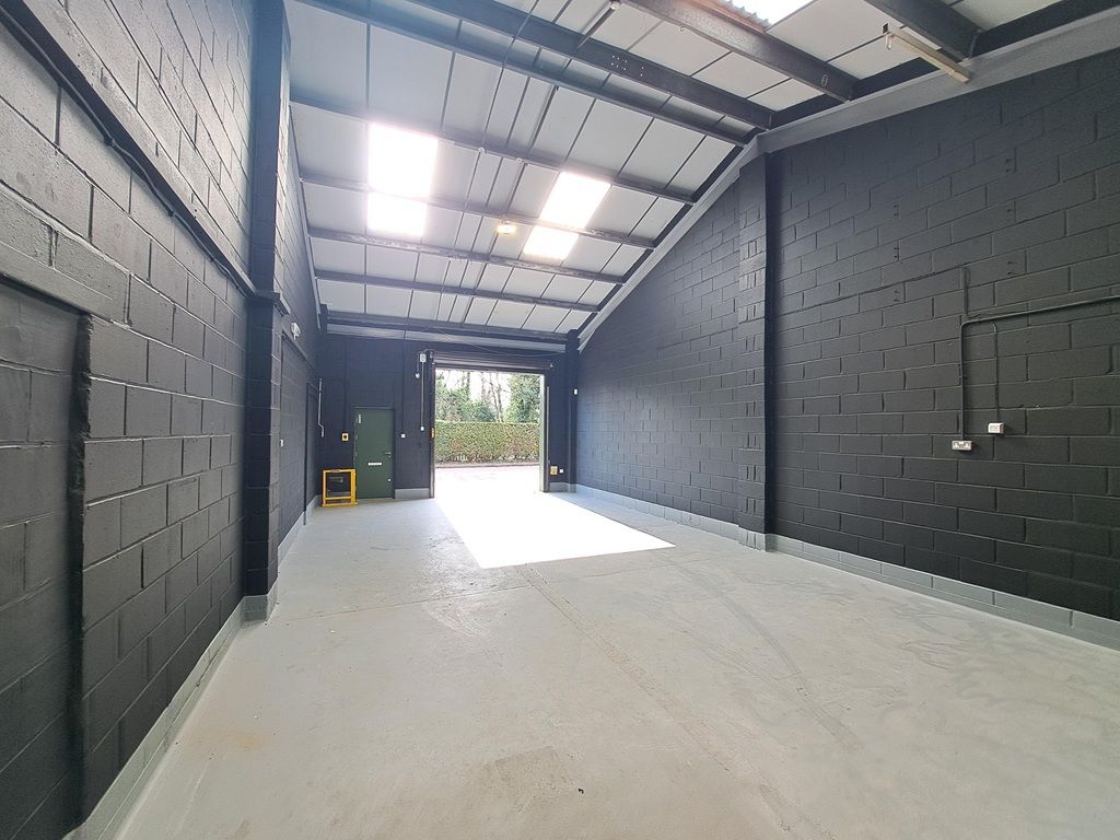 Property photo 2 of 6 Photo 9